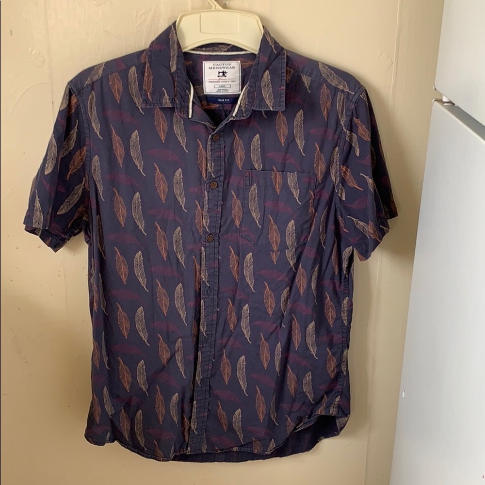Short sleeve feather shirt
